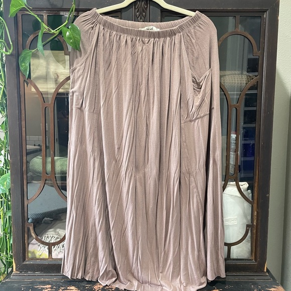 Three Bird Nest Dresses & Skirts - Three Birds Nest Mauve maxi skirt
